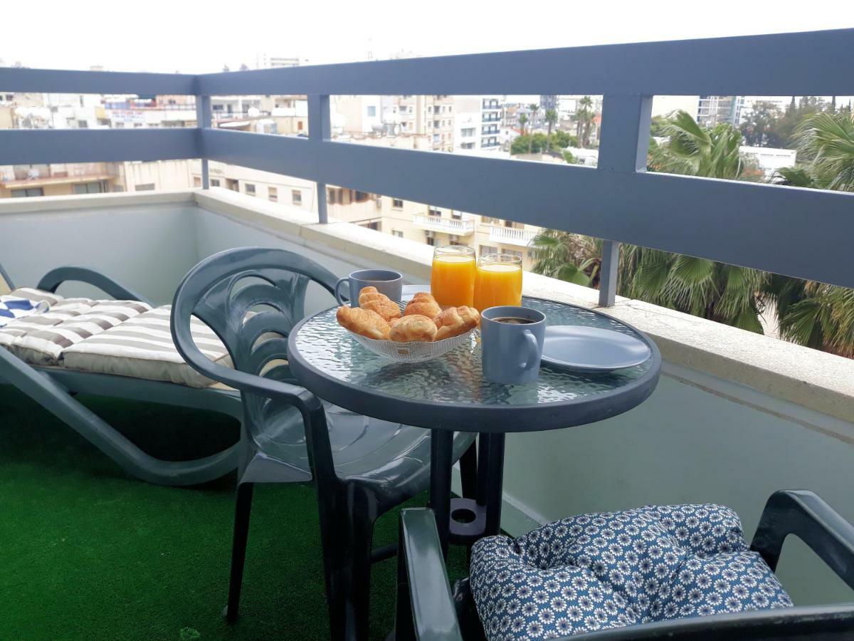 Sunny Apartment Larnaca Buitenkant foto